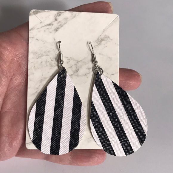 Jewelry - NEW Handmade stripe teardrop faux leather earrings